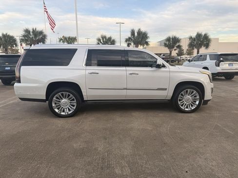 Used 2018 Cadillac Escalade ESV Platinum image 7
