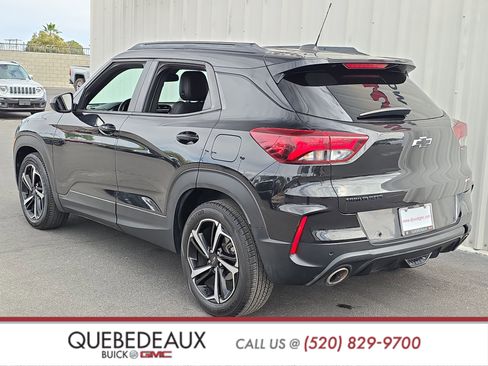Used 2021 Chevrolet TrailBlazer RS w/ Sun and Liftgate Package FWD image 5
