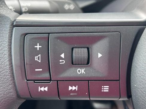 Used 2026 Nissan Kicks SV w/ Cold Weather Package FWD image 13