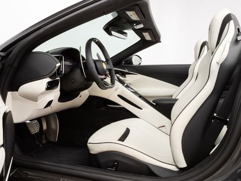 Used 2024 Ferrari Roma Spider image 2