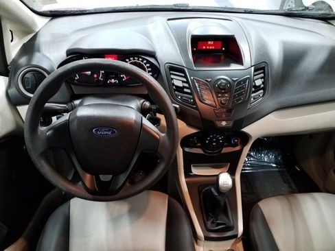 Used 2012 Ford Fiesta S image 3