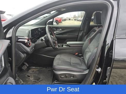 Used 2025 Chevrolet Blazer EV RS image 9