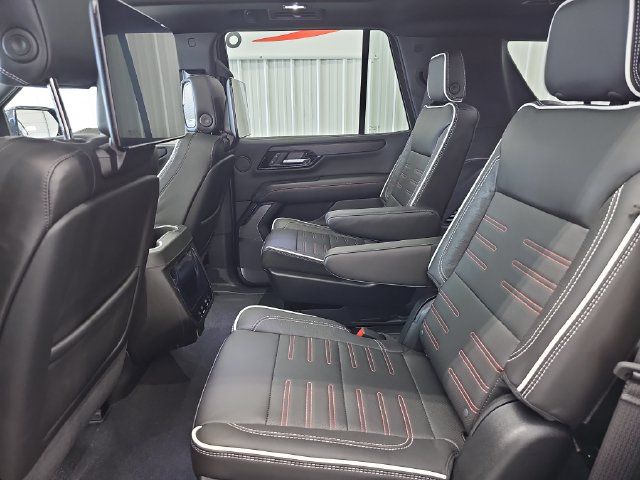 Used 2026 GMC Yukon AT4 Ultimate w/ LPO, Floor Liner Package AWD/4WD image 36