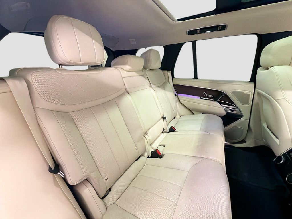 Used 2024 Land Rover Range Rover SE AWD/4WD image 28