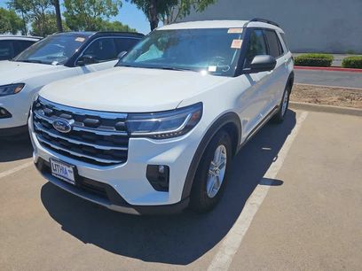 Used 2025 Ford Explorer Active w/ Active Comfort Package