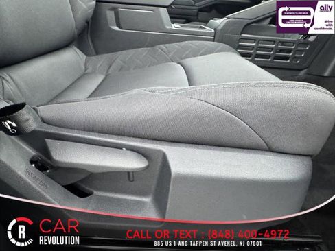 Used 2024 Toyota Tacoma SR image 41