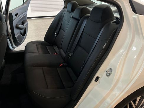 Used 2025 Nissan Altima 2.5 SV image 36