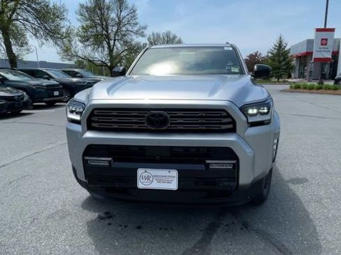 New 2026 Toyota 4Runner Platinum AWD/4WD image 3