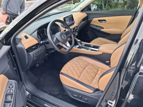Used 2021 Nissan Sentra SV w/ SV Premium Package FWD image 1