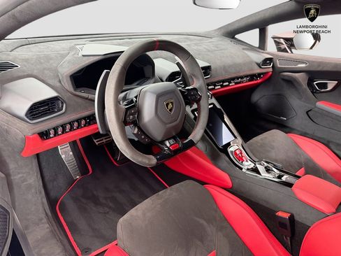 Used 2024 Lamborghini Huracan Tecnica RWD image 36