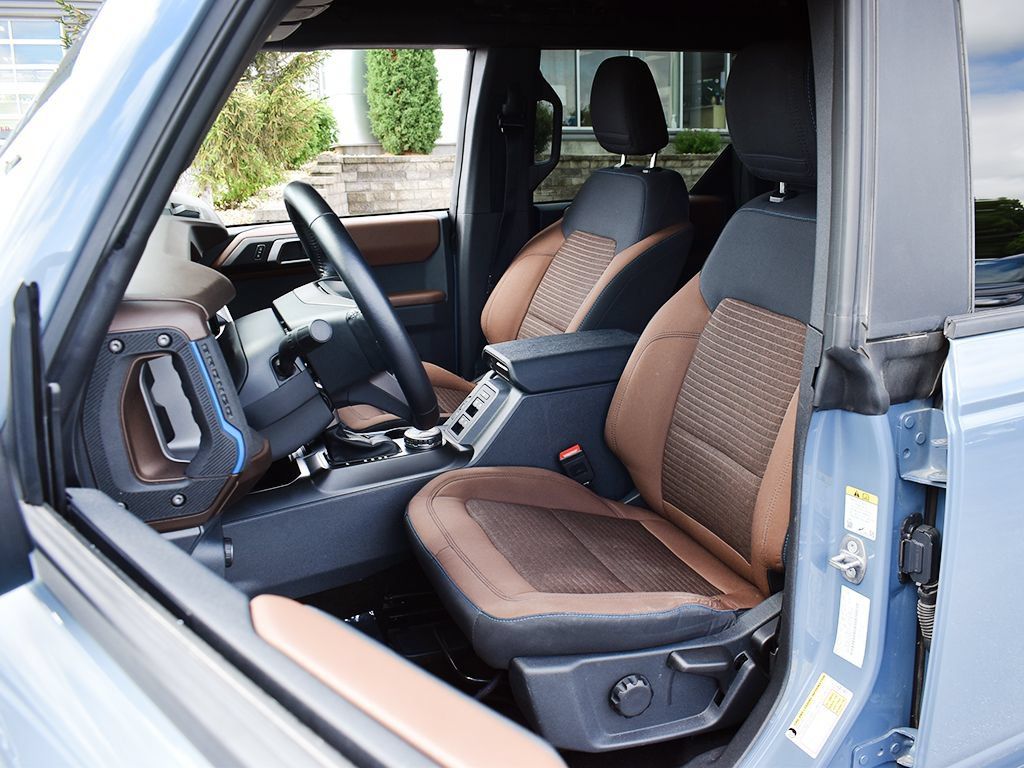 Used 2023 Ford Bronco Outer Banks AWD/4WD image 5