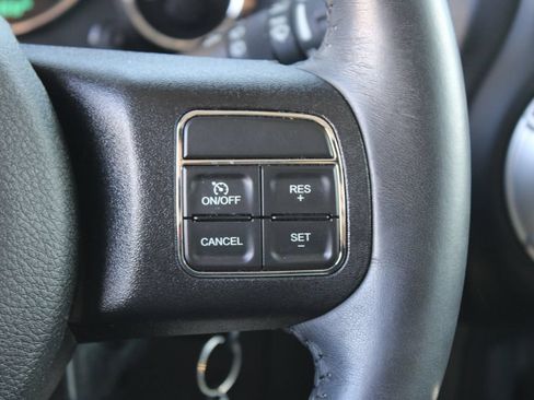 Used 2018 Jeep Wrangler Sahara w/ Connectivity Group AWD/4WD image 23