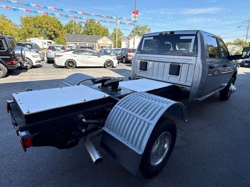 Used 2022 RAM 3500 SLT w/ Quick Order Package 2YG SLT image 5