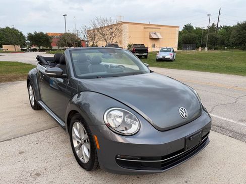 Used 2013 Volkswagen Beetle TDI FWD image 27