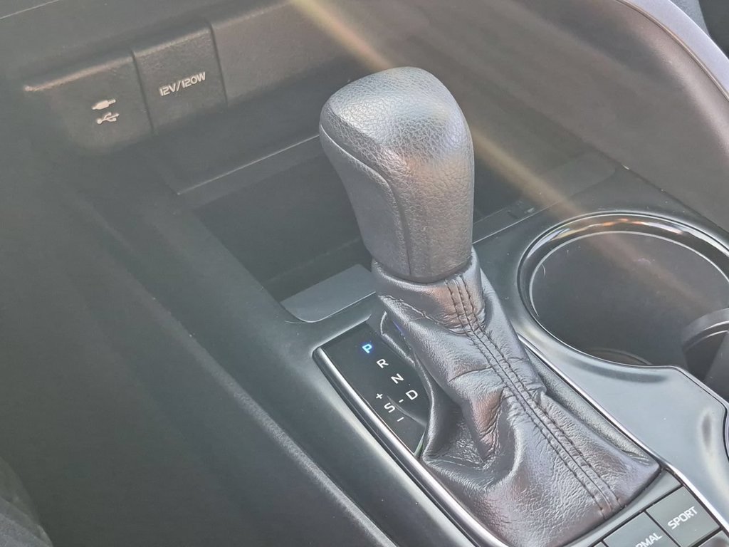 Used 2019 Toyota Camry LE FWD image 16