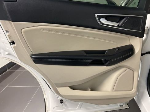 Certified 2021 Ford Edge Titanium w/ Class II Trailer Tow Package image 31