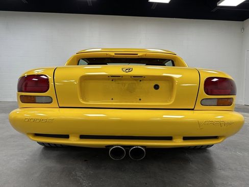 Used 2002 Dodge Viper RT/10 image 11