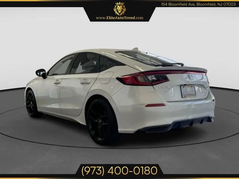 Used 2022 Honda Civic Sport image 4