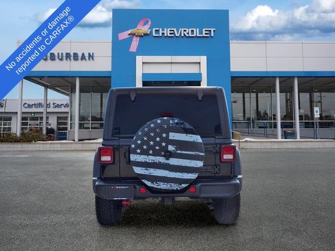 Used 2023 Jeep Wrangler Unlimited Rubicon w/ Cold Weather Group AWD/4WD image 7