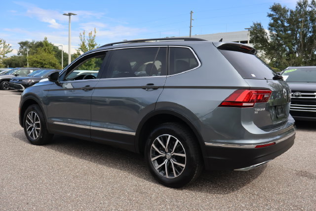 Certified 2020 Volkswagen Tiguan SE w/ Panoramic Sunroof Package AWD/4WD image 6