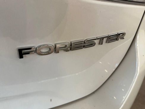 Used 2023 Subaru Forester Premium AWD/4WD image 23