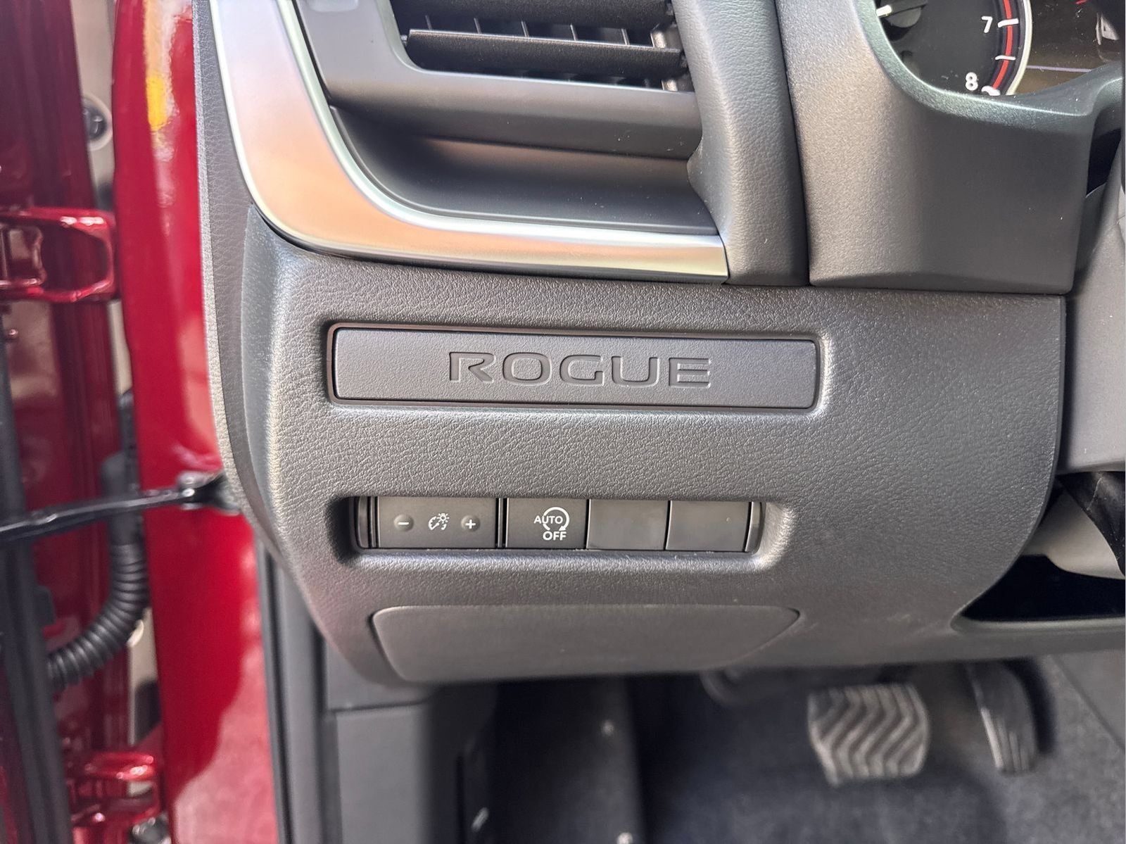 New 2026 Nissan Rogue S FWD image 18