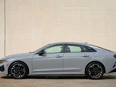Used 2023 Kia K5 GT-Line w/ GT-Line Premium Package FWD image 7