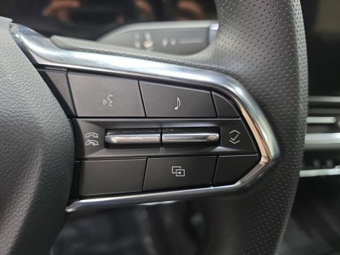 New 2026 Chevrolet Equinox EV LT image 18