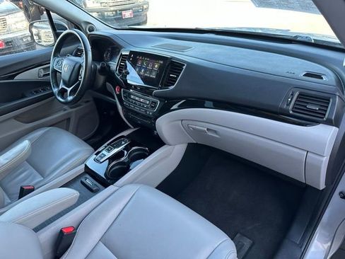 Used 2022 Honda Pilot Touring image 31