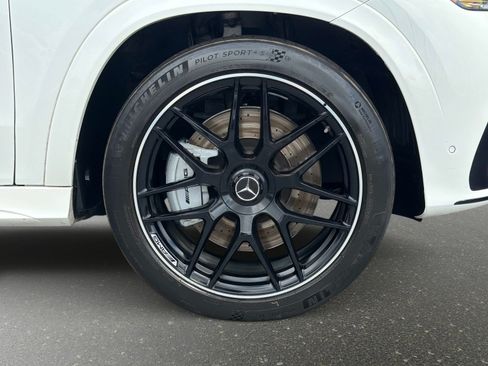 Used 2024 Mercedes-Benz GLE 53 AMG 4MATIC w/ AMG Night Package image 19