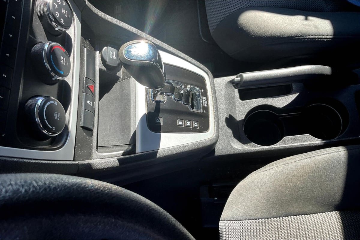 Used 2011 Dodge Caliber Heat FWD image 18