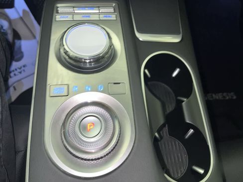 Used 2025 Genesis GV70 2.5T image 21