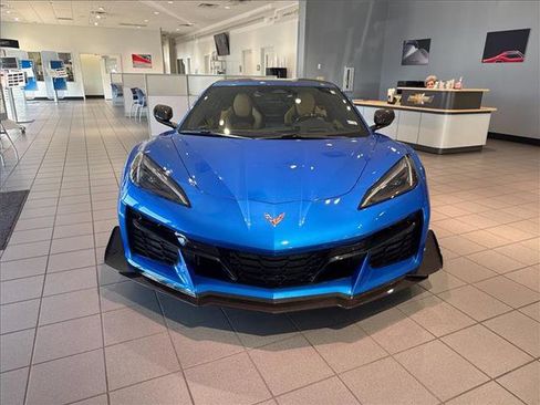 Used 2024 Chevrolet Corvette Z06 w/ Chrome Exterior Badge Package image 3