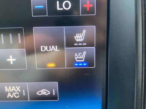 Used 2014 Ford F150 FX4 w/ Equipment Group 402A Luxury image 36