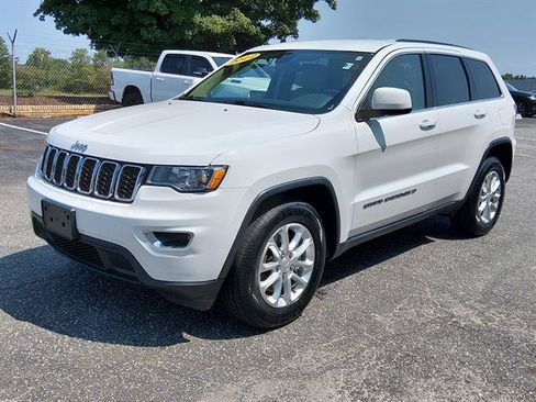 Used 2022 Jeep Grand Cherokee Laredo E RWD image 7