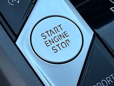 Used 2025 BMW 230i Coupe w/ Convenience Package image 35