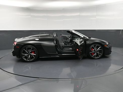 Used 2023 Audi R8 V10 performance w/ Carbon Exterior Package RWD image 34