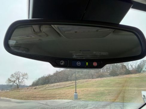 Used 2022 Buick Encore Preferred w/ Safety Package image 32