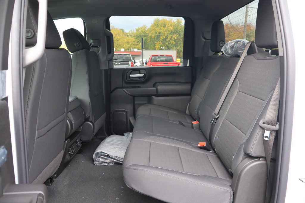 New 2026 Chevrolet Silverado 2500 Custom w/ Custom Value Package AWD/4WD image 18