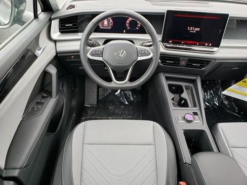 New 2026 Volkswagen Tiguan SE AWD/4WD image 10