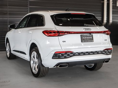 New 2025 Audi Q5 Premium AWD/4WD image 2
