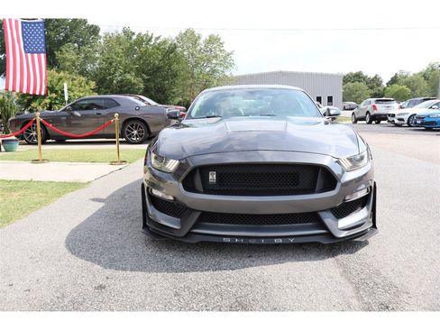 Used 2017 Ford Mustang Shelby GT350 RWD image 55