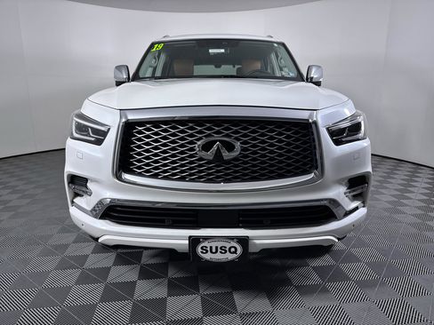Used 2019 INFINITI QX80 Luxe w/ Proactive Package AWD/4WD image 2