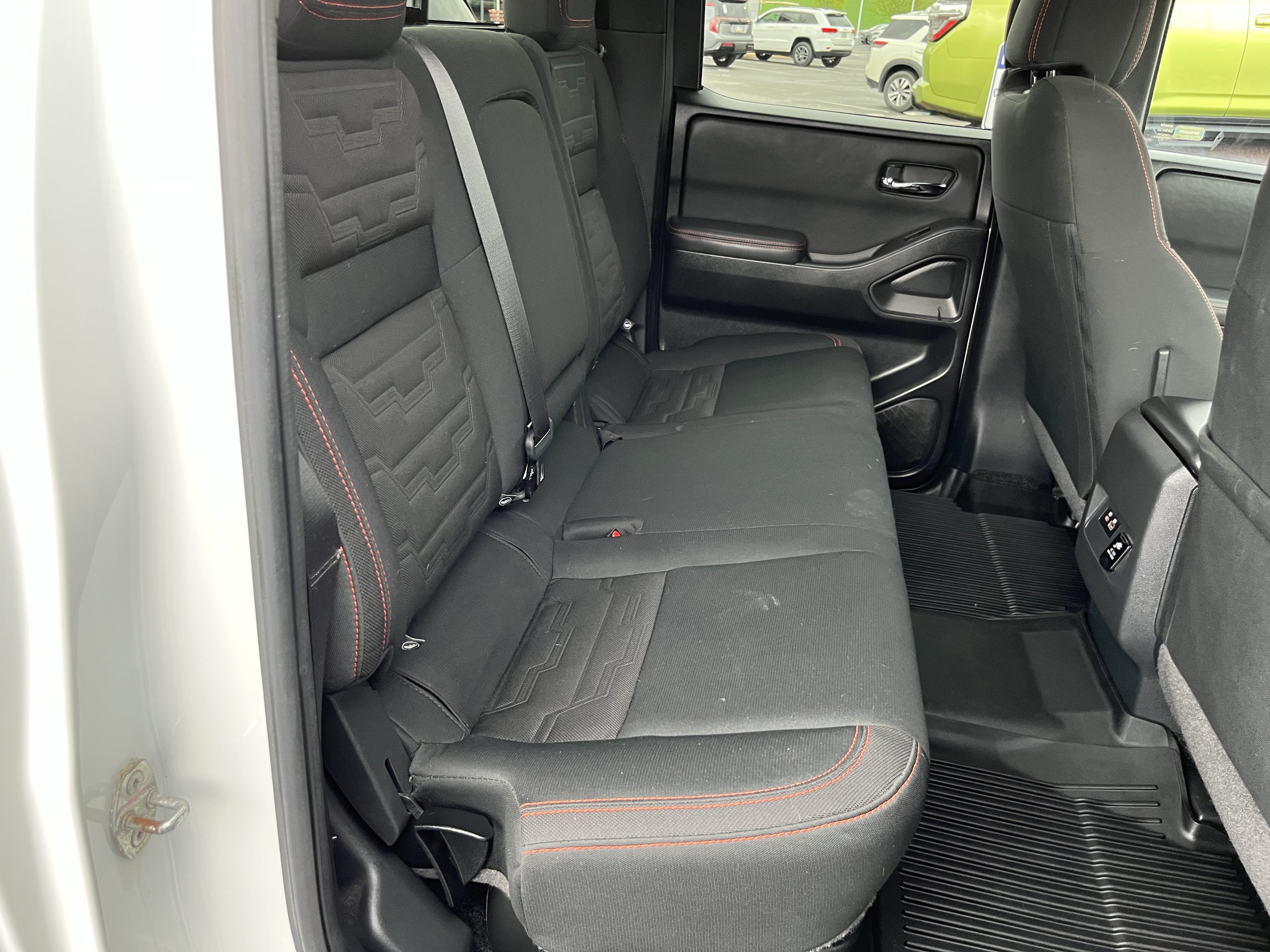 Used 2023 Nissan Frontier PRO-4X w/ Pro Convenience Package AWD/4WD image 4