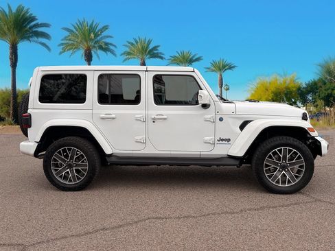 Used 2024 Jeep Wrangler High Altitude AWD/4WD image 7