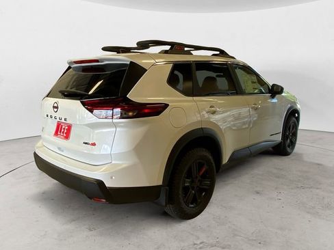 New 2026 Nissan Rogue Rock Creek image 6