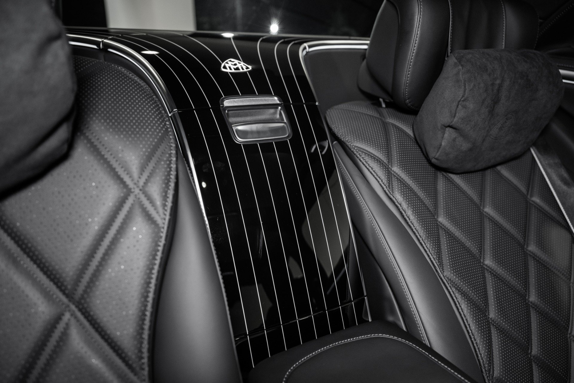 Used 2024 Mercedes-Benz Maybach S 580 4MATIC image 30
