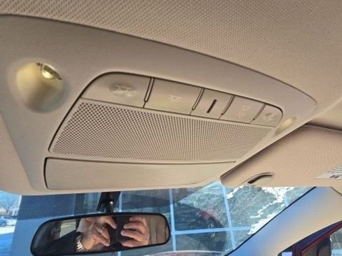 Used 2015 Nissan Murano S image 29