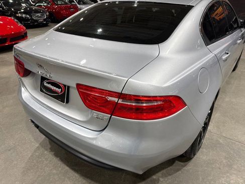 Used 2017 Jaguar XE Premium image 44