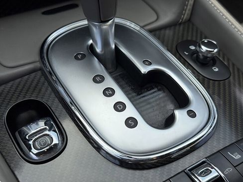 Used 2015 Bentley Continental GT image 40